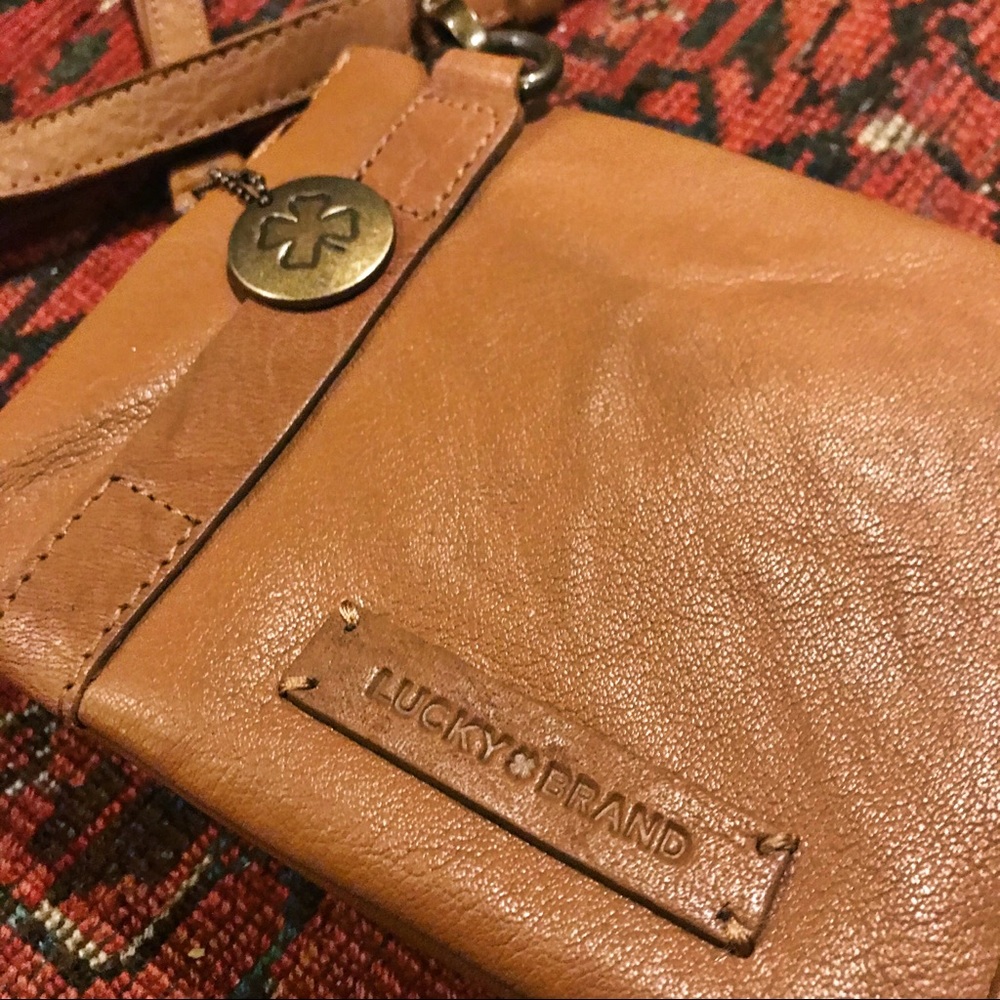 NWT Lucky Brand Chira Bag in a Walnut